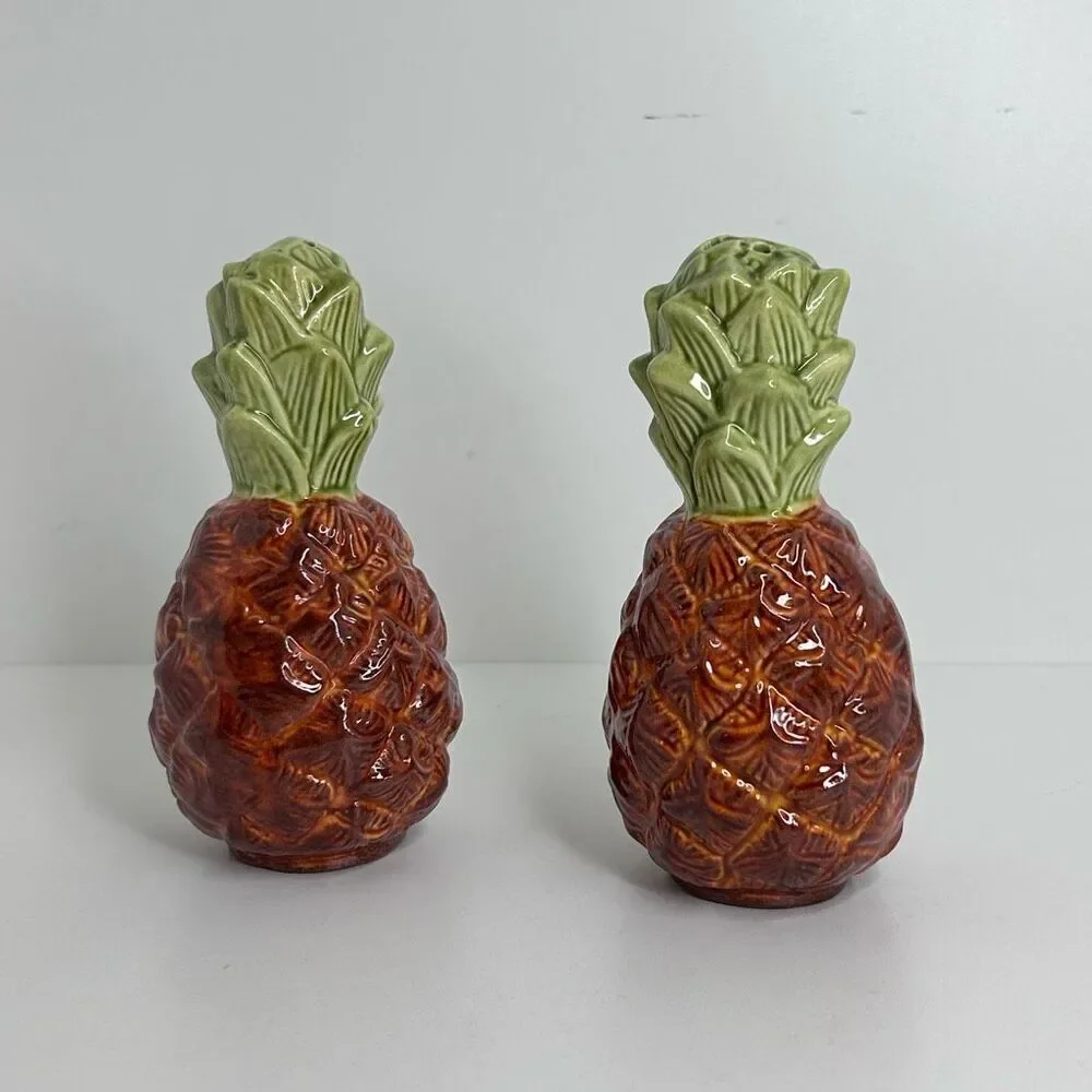 Vintage Pineapple Salt And Pepper Shakers Set 5.5